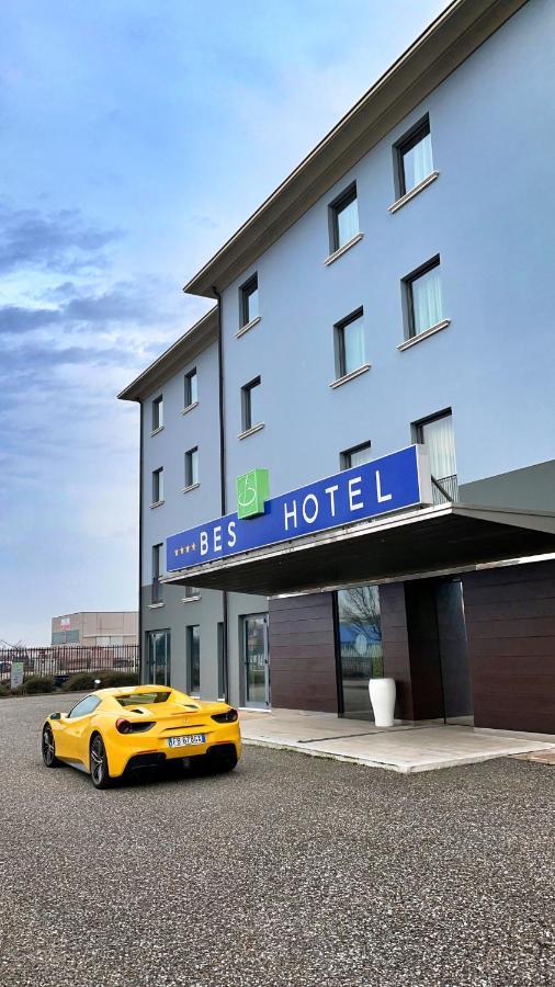 Bes Hotel Cremona Soncino Buitenkant foto