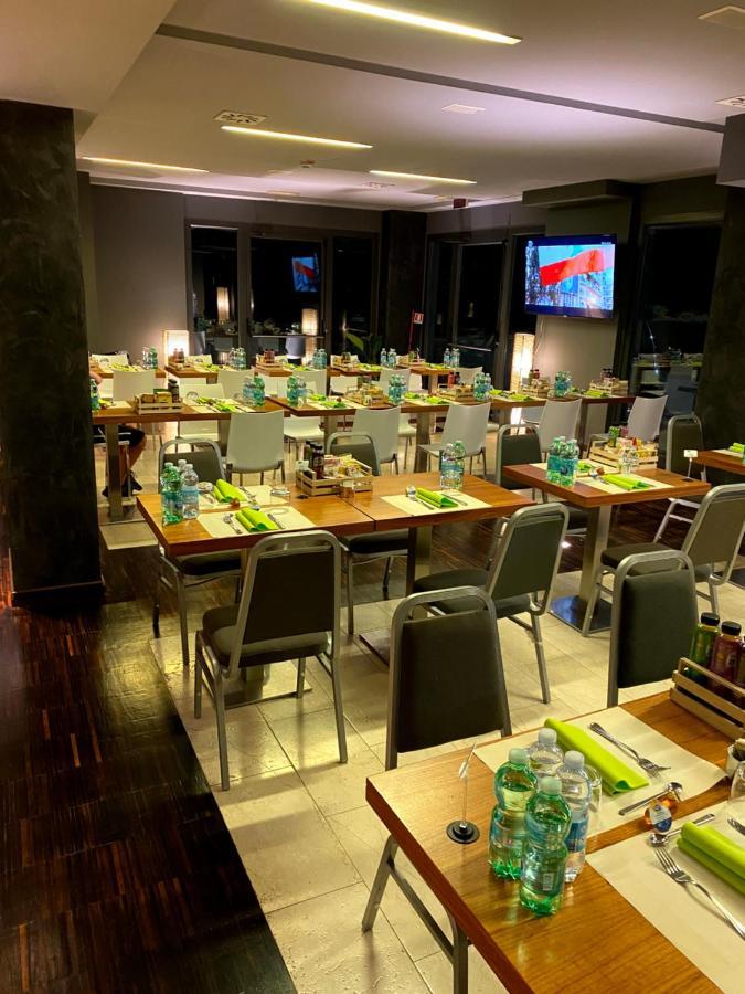 Bes Hotel Cremona Soncino Buitenkant foto