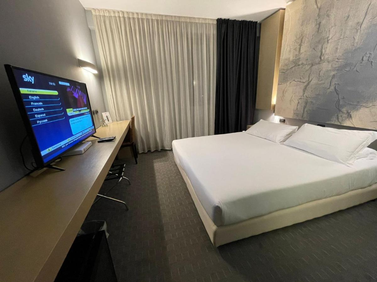 Bes Hotel Cremona Soncino Buitenkant foto