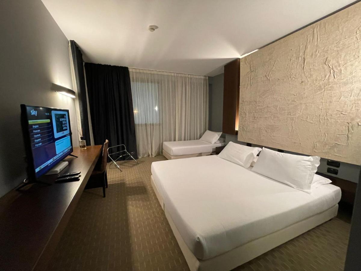 Bes Hotel Cremona Soncino Buitenkant foto